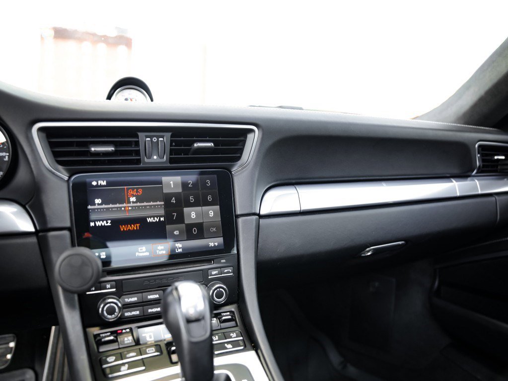 Used 2018 Porsche 911 Carrera image 24