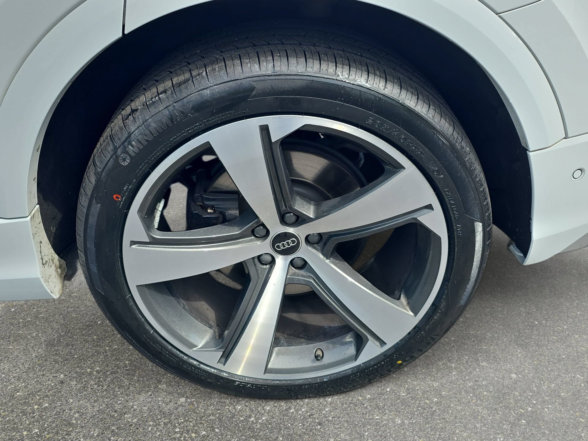 Used 2024 Audi SQ8 Premium Plus AWD/4WD image 32