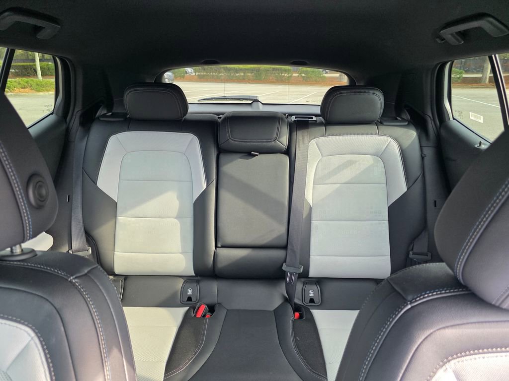 Used 2025 Chevrolet Equinox EV LT image 24