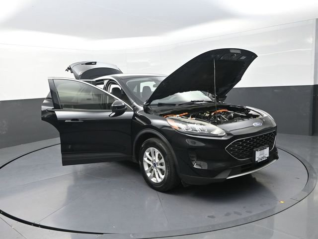 Used 2021 Ford Escape SE image 30