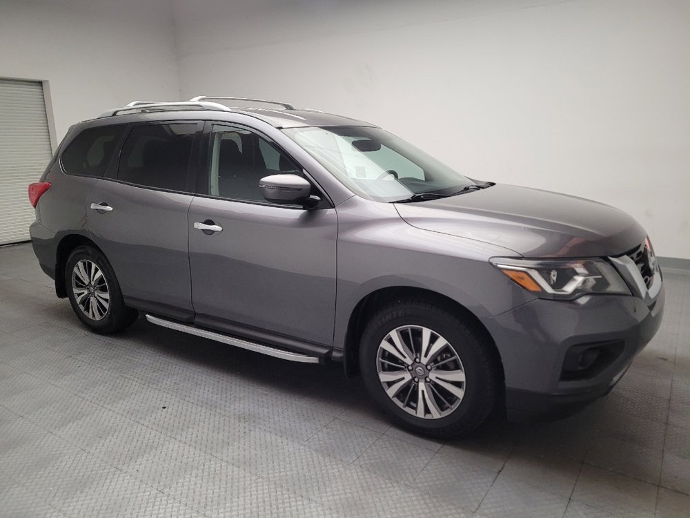 Used 2019 Nissan Pathfinder SV FWD image 11