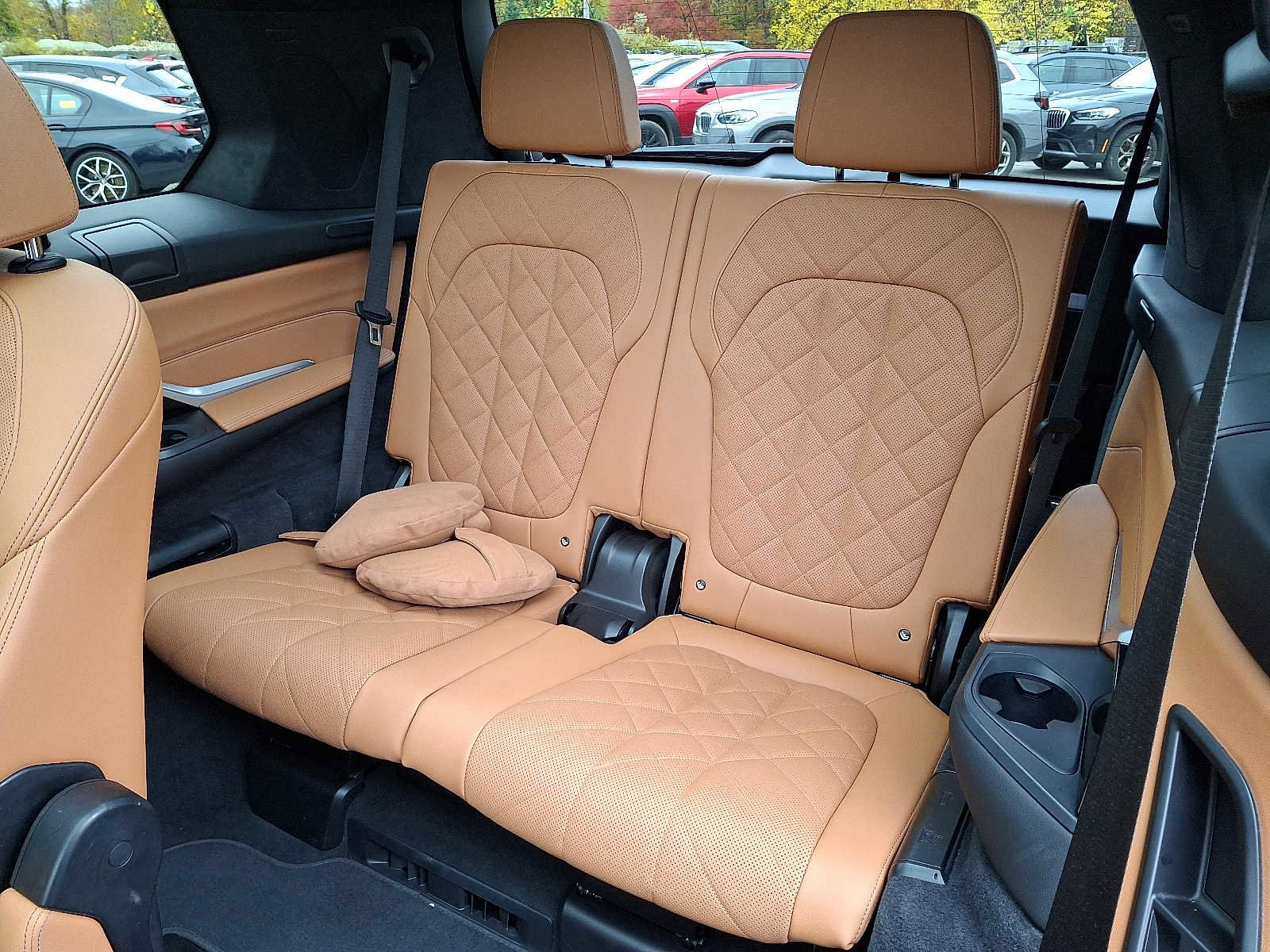 Used 2024 BMW X7 xDrive40i w/ M Sport Package image 11