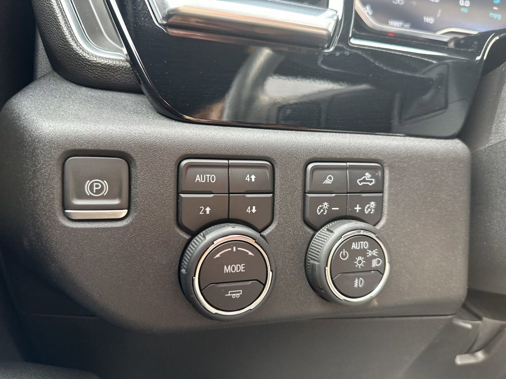 Used 2024 Chevrolet Silverado 2500 High Country image 18