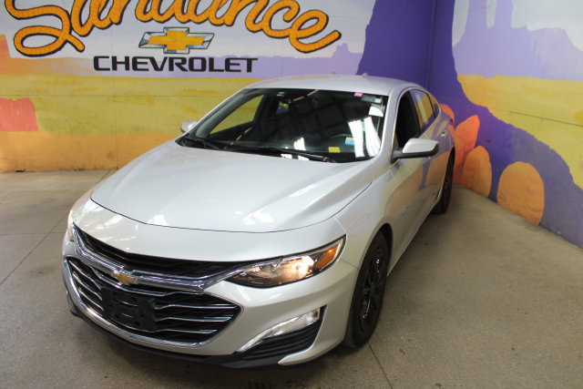 Used 2021 Chevrolet Malibu LT FWD image 4