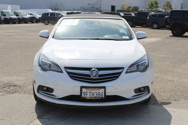 Used 2019 Buick Cascada Premium image 2