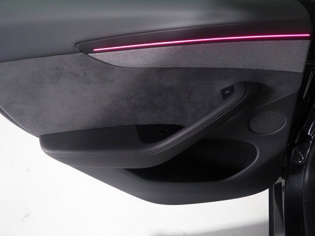 Used 2026 Tesla Model Y Long Range RWD image 62