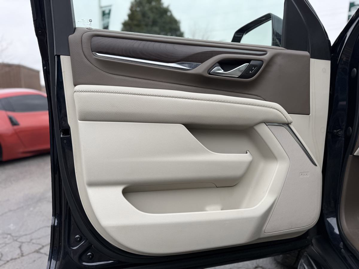 Used 2021 GMC Yukon XL Denali image 24