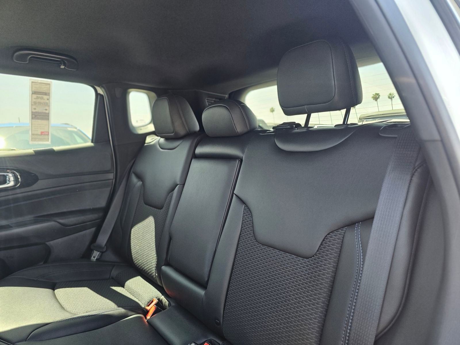 New 2026 Jeep Compass Latitude AWD/4WD image 23