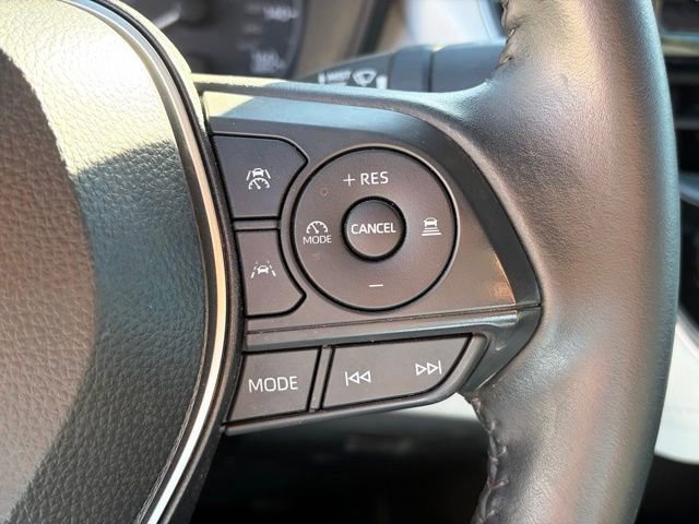 Used 2025 Toyota Corolla SE image 16
