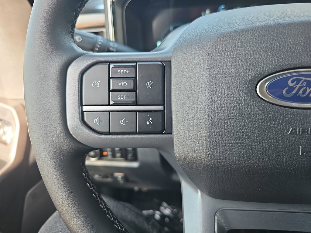 New 2026 Ford F250 Lariat w/ Black Appearance Package image 16