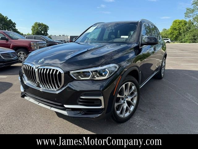 Used 2022 BMW X5 xDrive40i w/ Executive Package AWD/4WD image 1