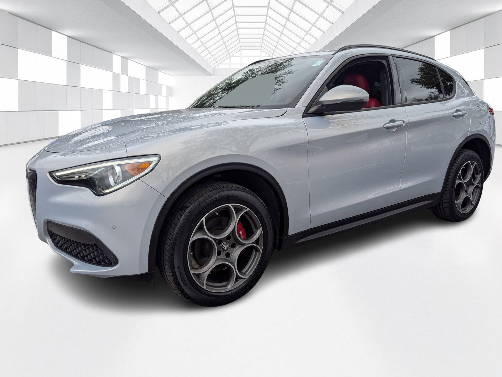 Used 2022 Alfa Romeo Stelvio Sprint image 3