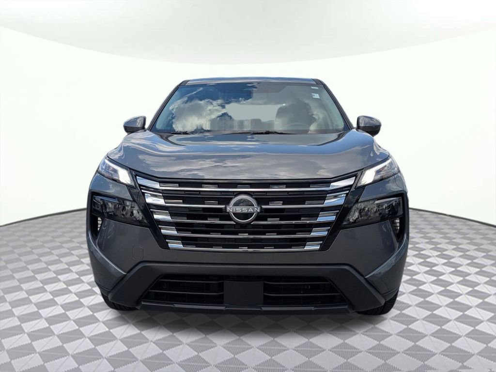 Used 2025 Nissan Rogue SV FWD image 8