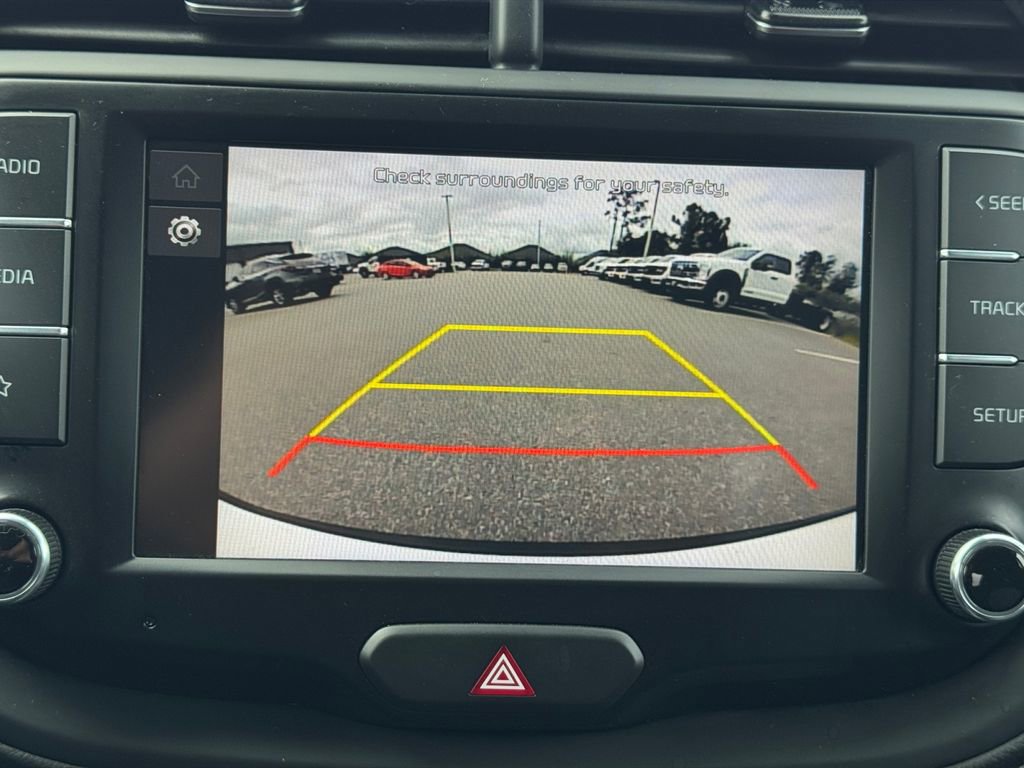 Used 2023 Kia Soul LX FWD image 25