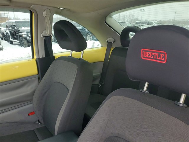 Used 2001 Volkswagen Beetle GLS image 8