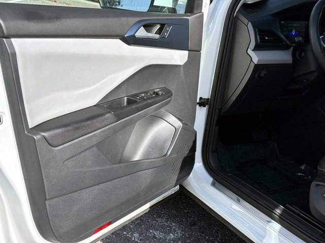 Used 2023 Volkswagen Taos SE FWD image 17