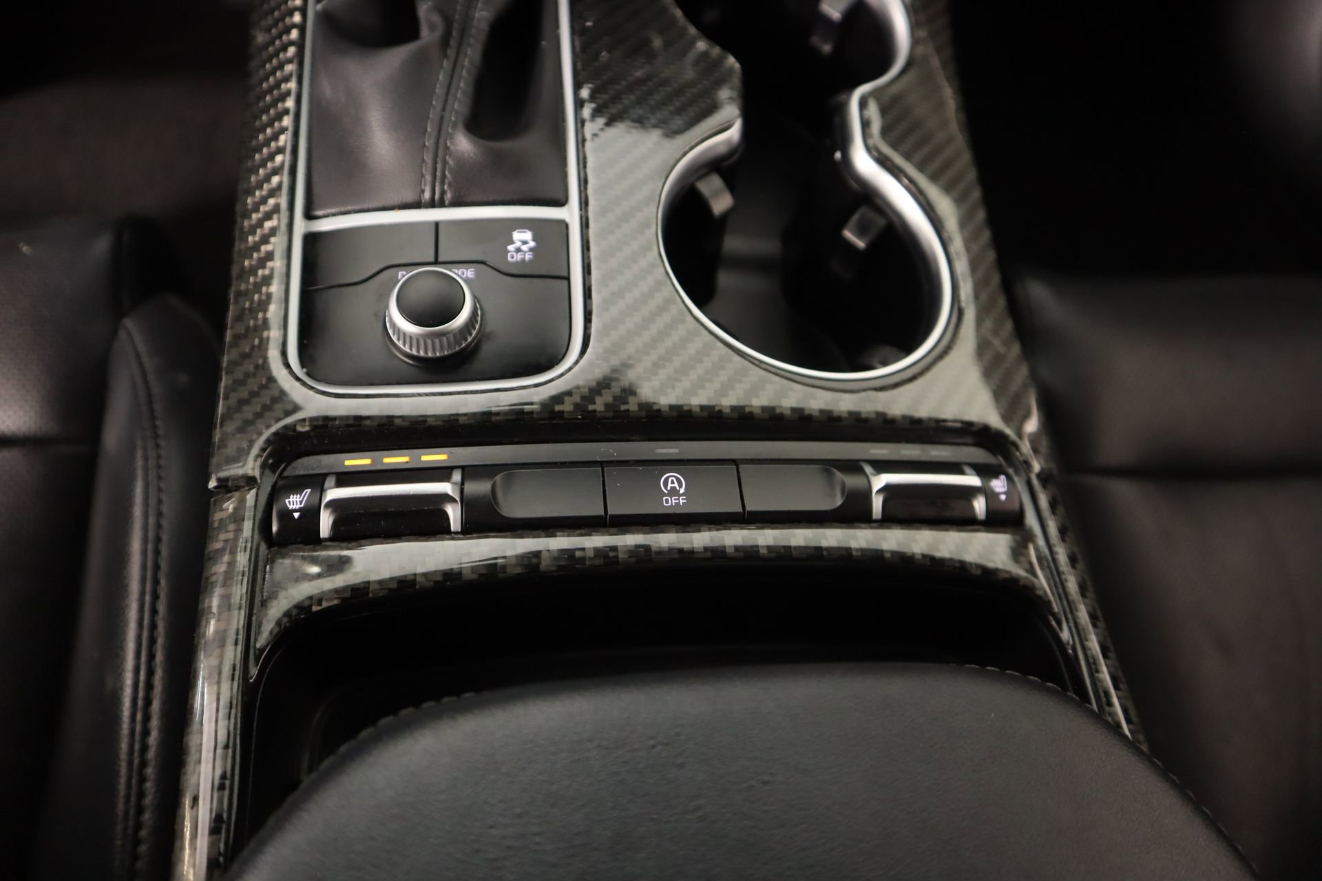 Used 2020 Kia Stinger GT-Line w/ Sun & Sound Package image 8