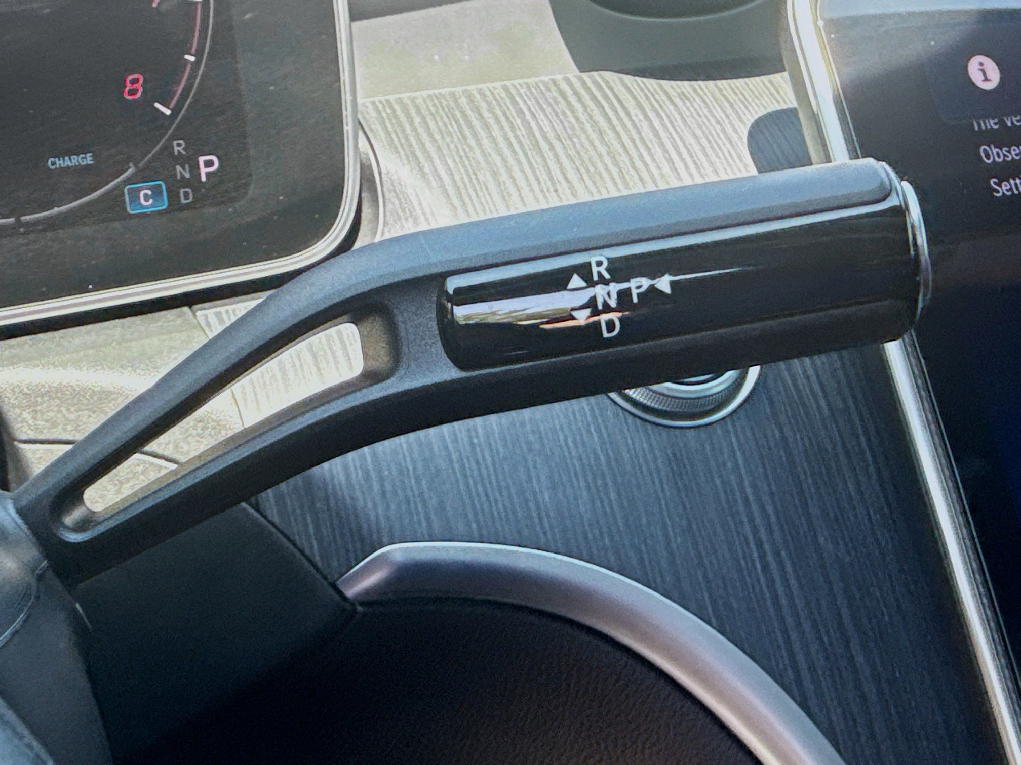 Used 2025 Mercedes-Benz C 300 Sedan image 13