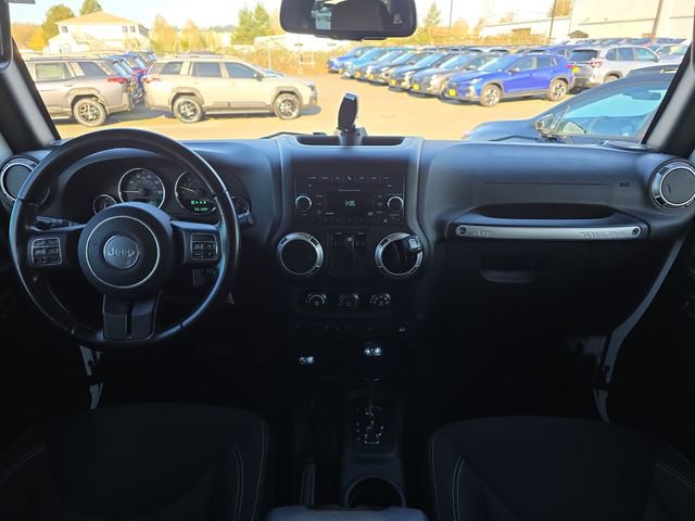 Used 2018 Jeep Wrangler Rubicon w/ Power Convenience Group image 13