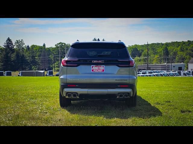 New 2025 GMC Acadia Elevation image 5