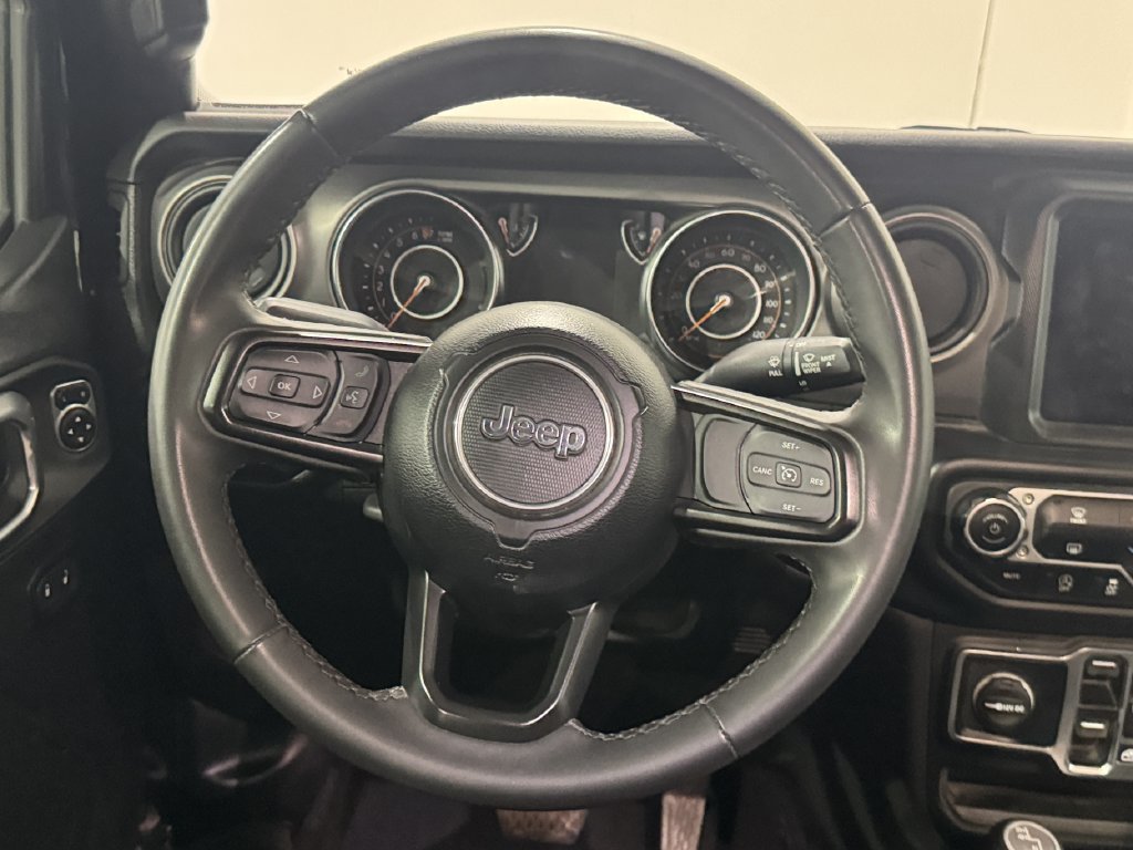 Used 2023 Jeep Gladiator Sport AWD/4WD image 5
