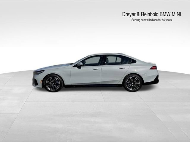 Certified 2024 BMW 530i xDrive w/ M Sport Package image 2