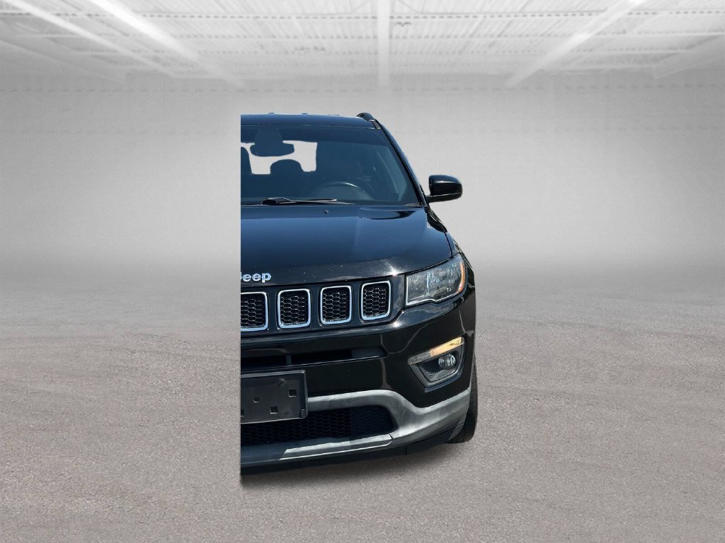 Used 2018 Jeep Compass Latitude w/ Popular Equipment Group AWD/4WD image 41