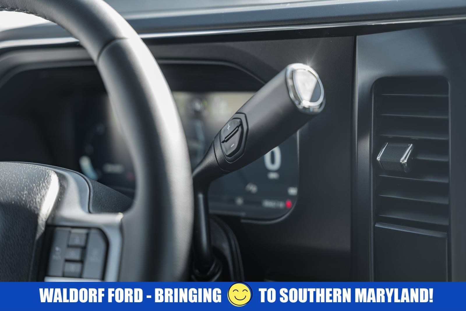 Used 2025 Ford F350 Lariat w/ Chrome Package image 34