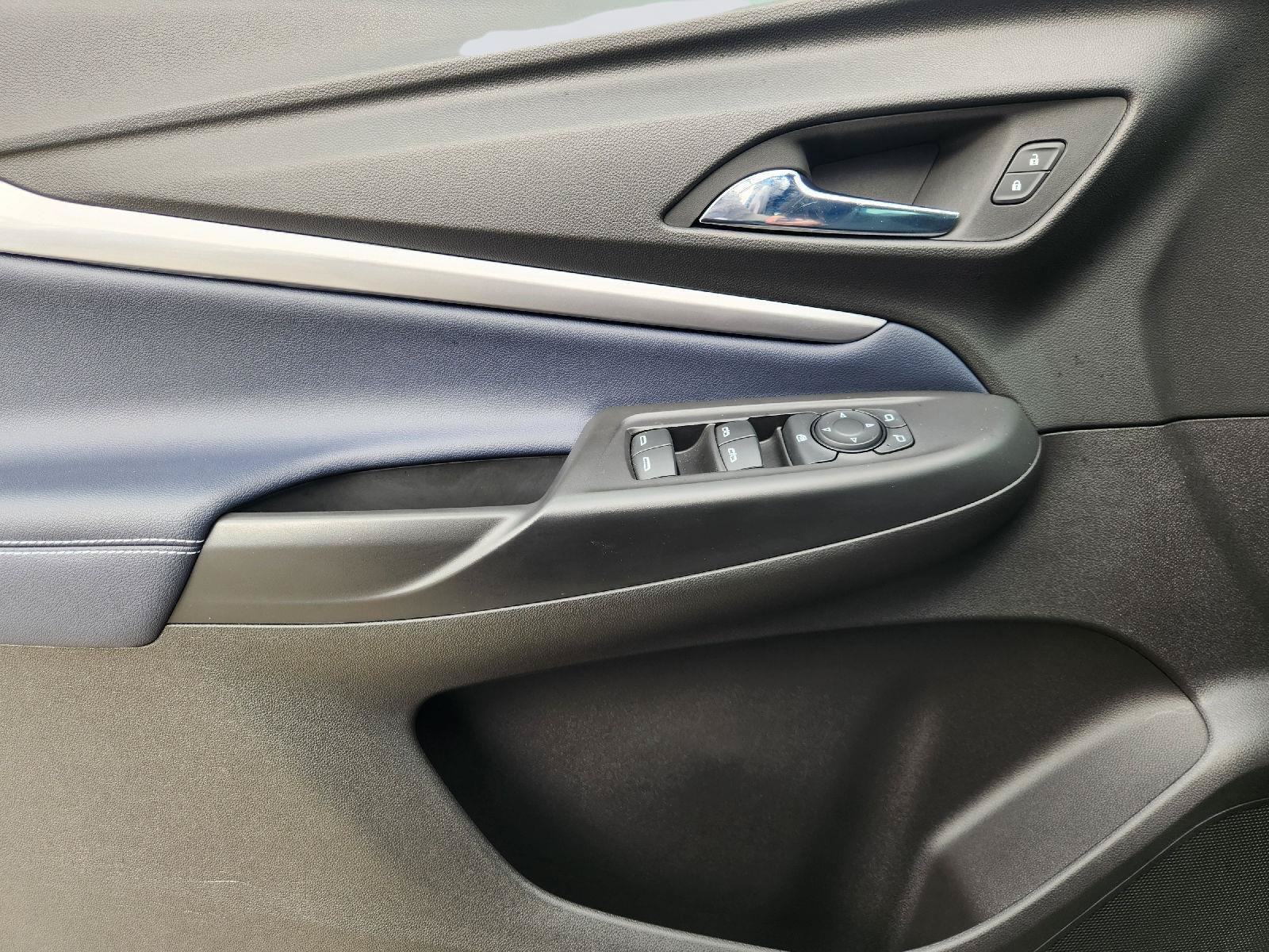 Certified 2023 Chevrolet Bolt EUV Premier w/ Super Cruise Package FWD image 23