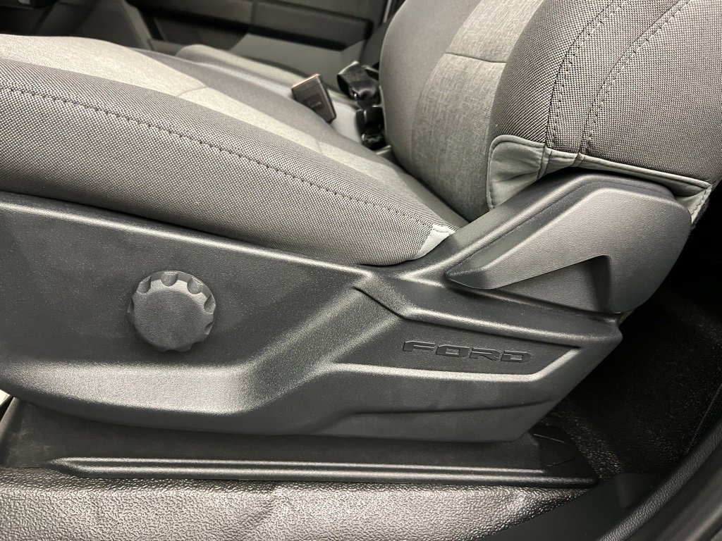 New 2026 Ford F550 4x4 Regular Cab Super Duty image 25