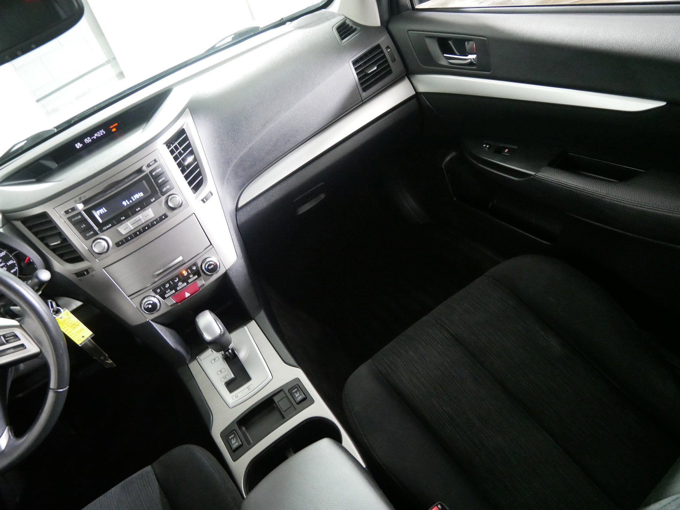 Used 2013 Subaru Outback 2.5i Premium AWD/4WD image 11
