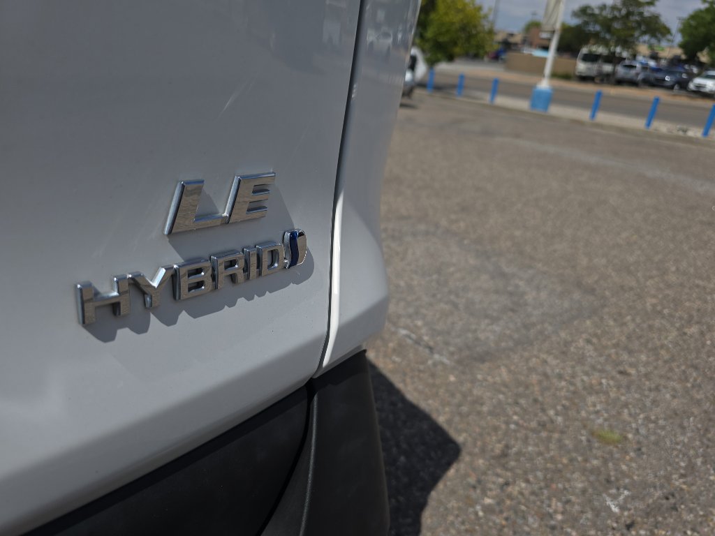 Used 2023 Toyota RAV4 LE image 10
