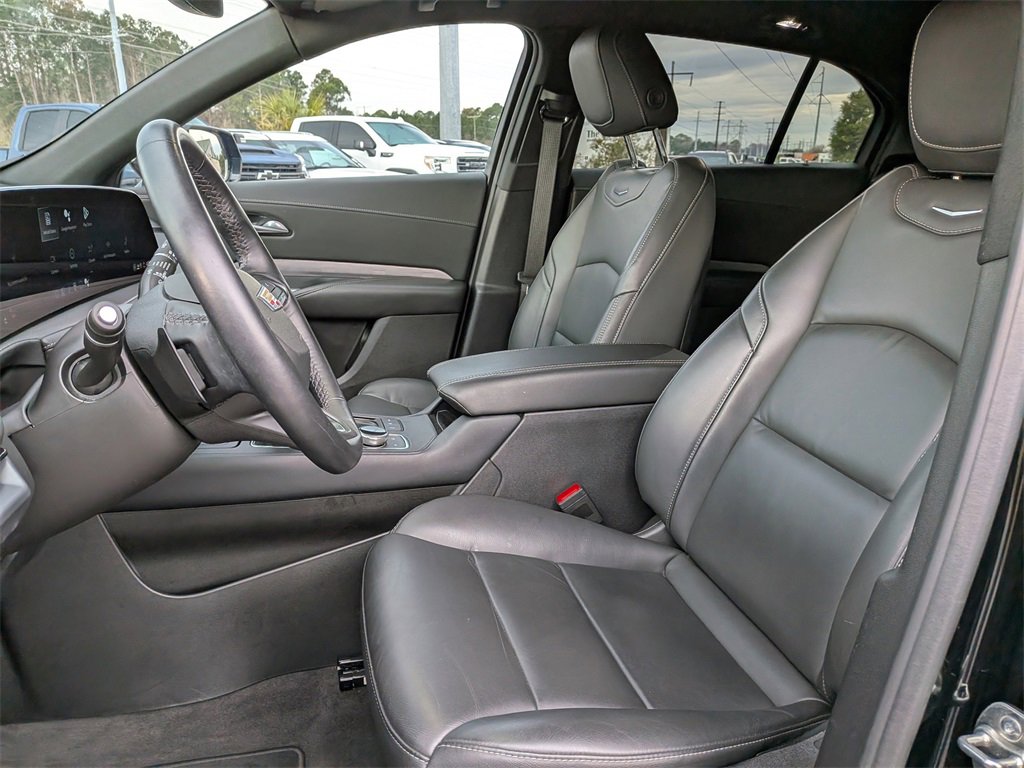 Certified 2025 Cadillac XT4 Premium Luxury image 24