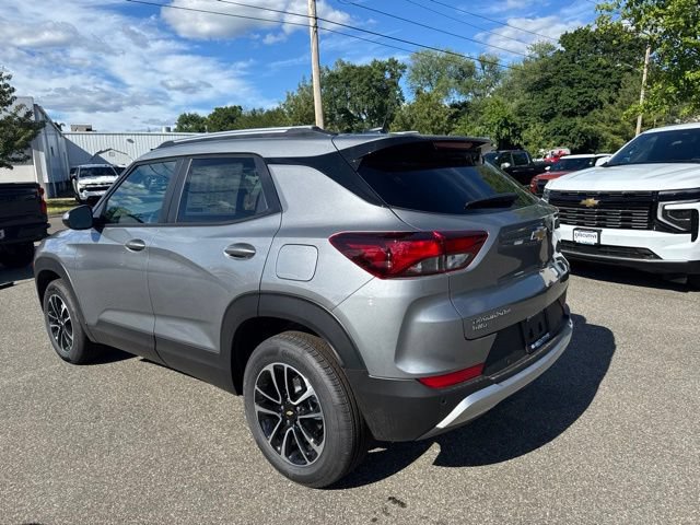 New 2026 Chevrolet TrailBlazer LT w/ Convenience Package AWD/4WD image 3