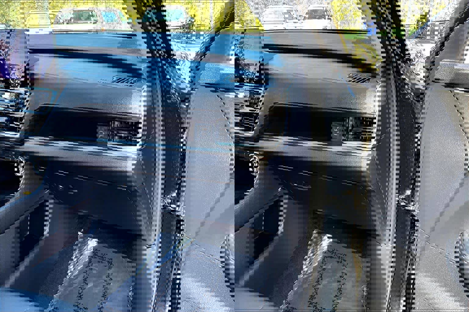 Certified 2025 Toyota Grand Highlander AWD image 18