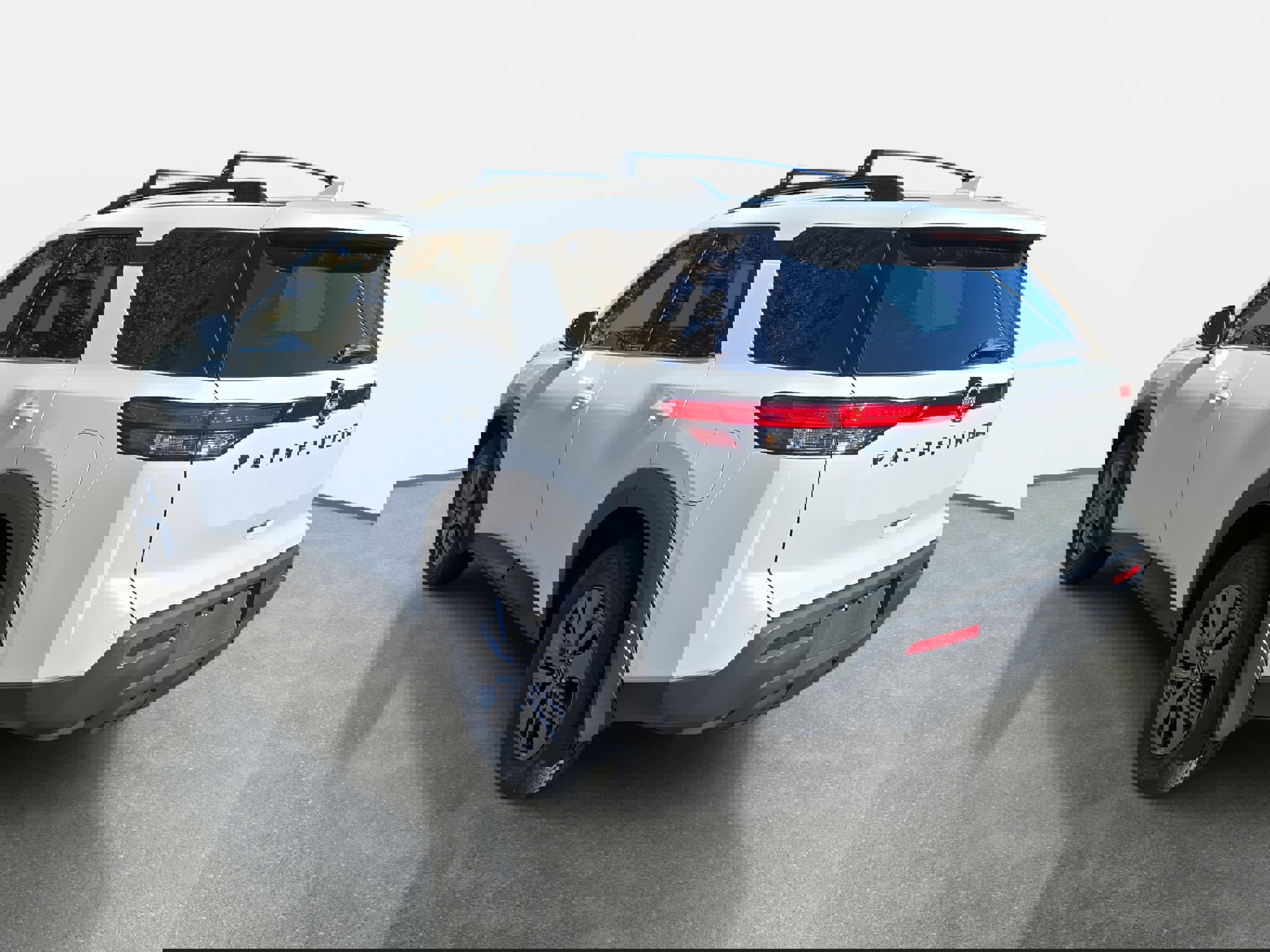 New 2025 Nissan Pathfinder SV w/ Black Appearance Package image 7