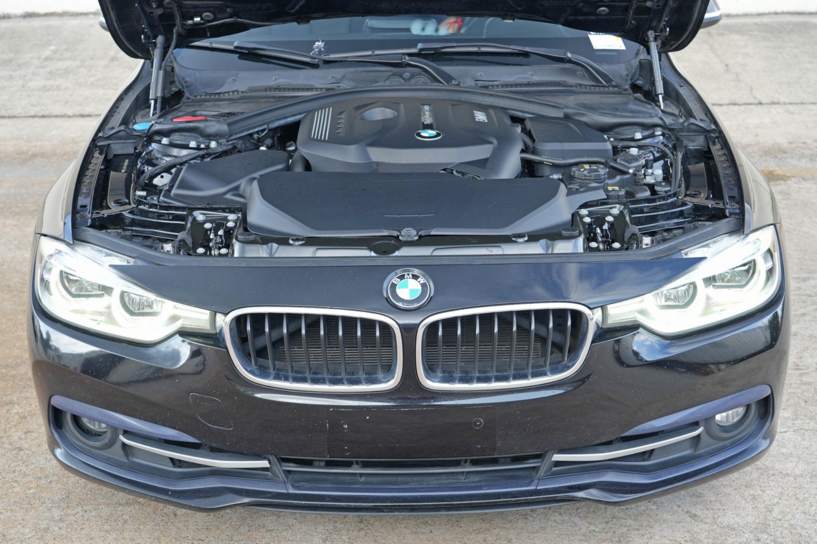 Used 2018 BMW 330i Sedan RWD image 7