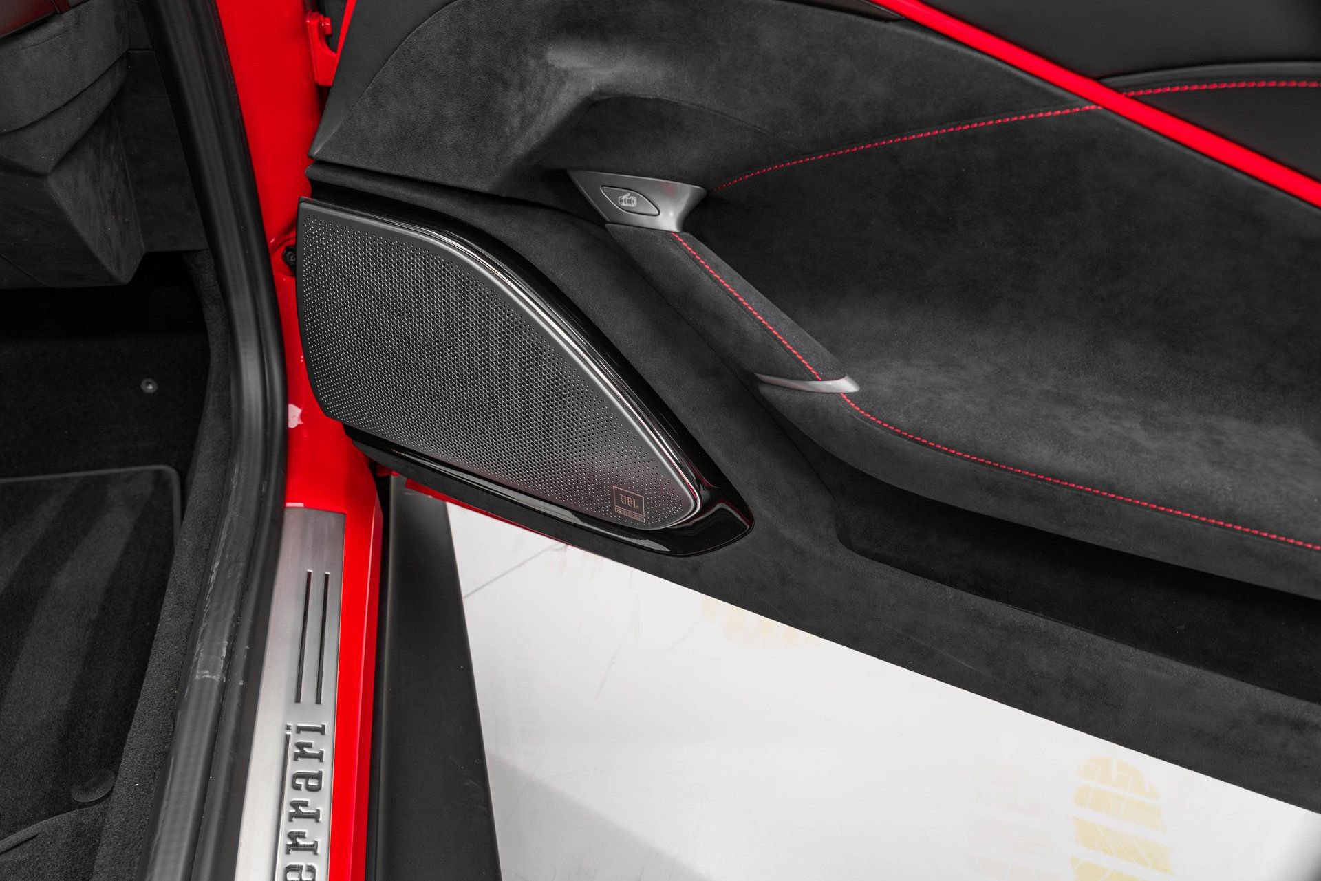 Certified 2025 Ferrari Roma Spider RWD image 62