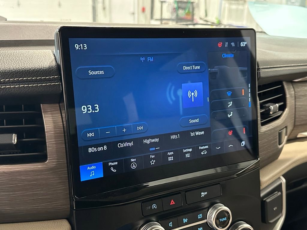 Used 2024 Ford Expedition Limited image 18