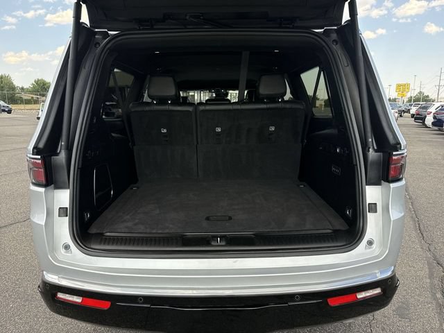 Used 2025 Jeep Wagoneer L 4WD image 24