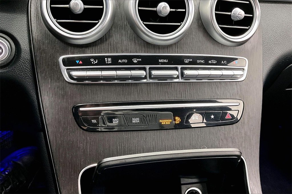 Used 2021 Mercedes-Benz GLC 300 4MATIC image 24