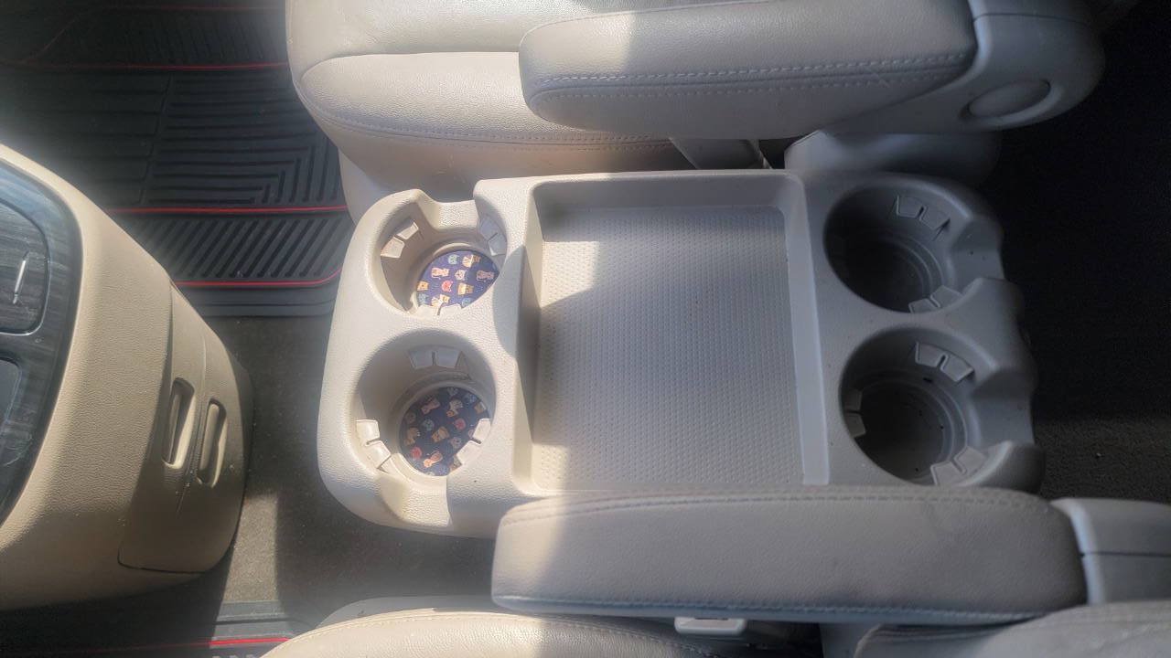 Used 2012 Kia Sedona EX w/ Luxury Pkg FWD image 14