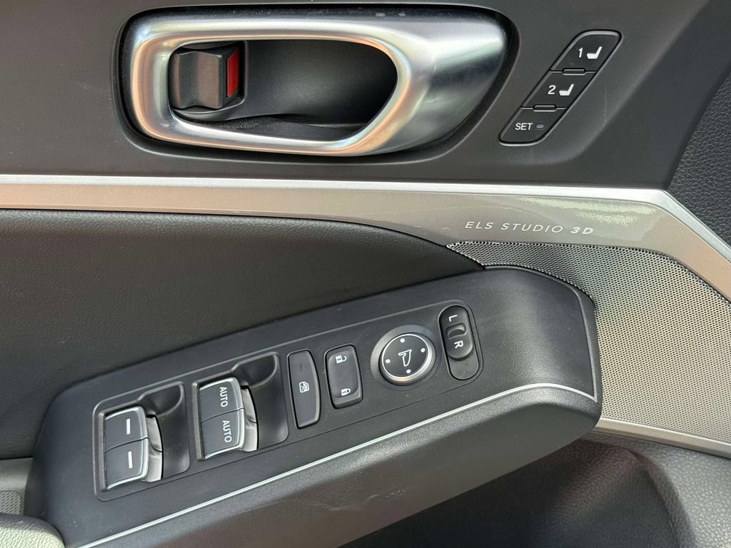 Certified 2025 Acura Integra A-Spec FWD image 14