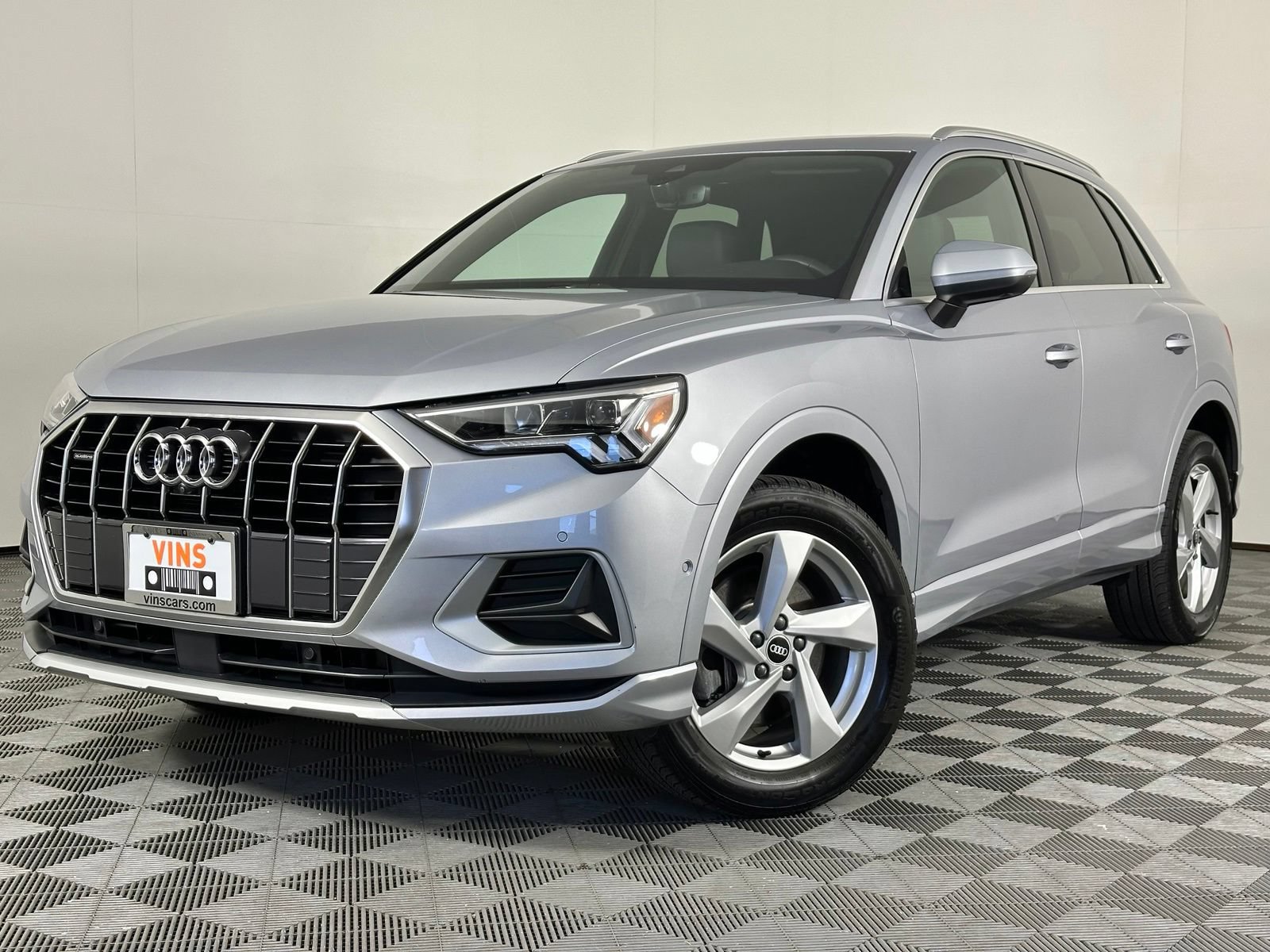 Used 2021 Audi Q3 2.0T Premium Plus AWD/4WD image 37