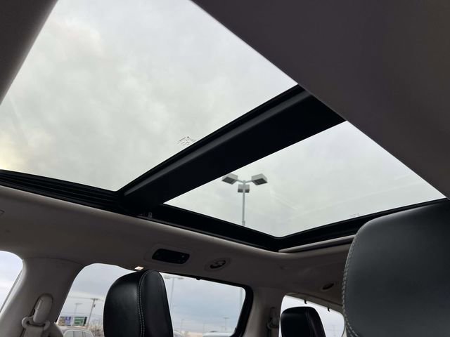 Used 2023 Chrysler Pacifica Limited image 27