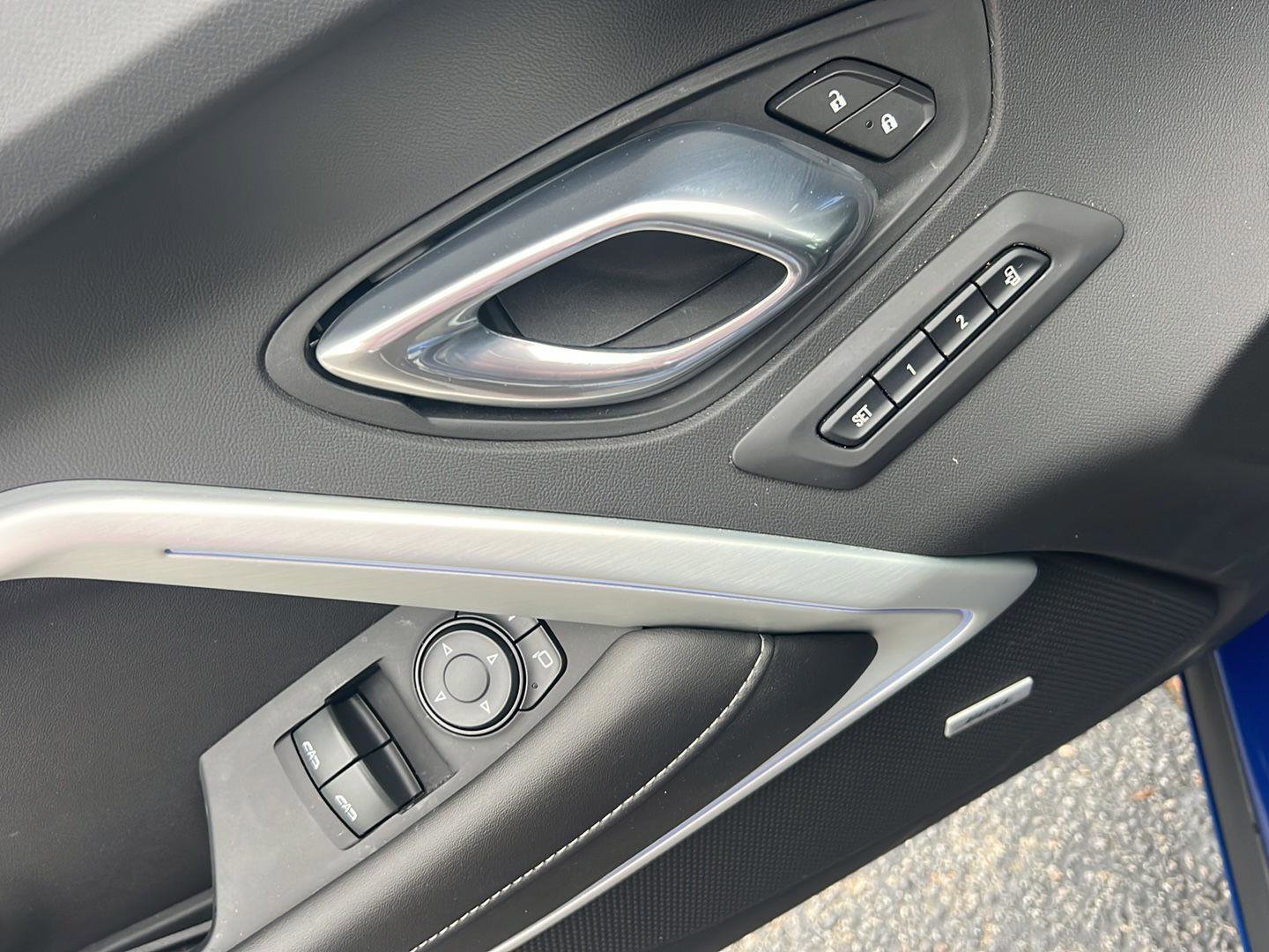 Used 2020 Chevrolet Camaro SS RWD image 29