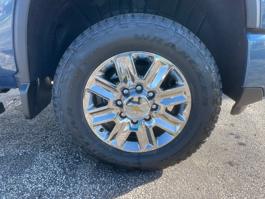 New 2026 Chevrolet Silverado 3500 High Country w/ High Country Premium Package AWD/4WD image 37