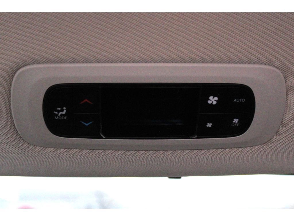 Used 2021 Chrysler Pacifica Touring w/ Cold Weather Group image 26