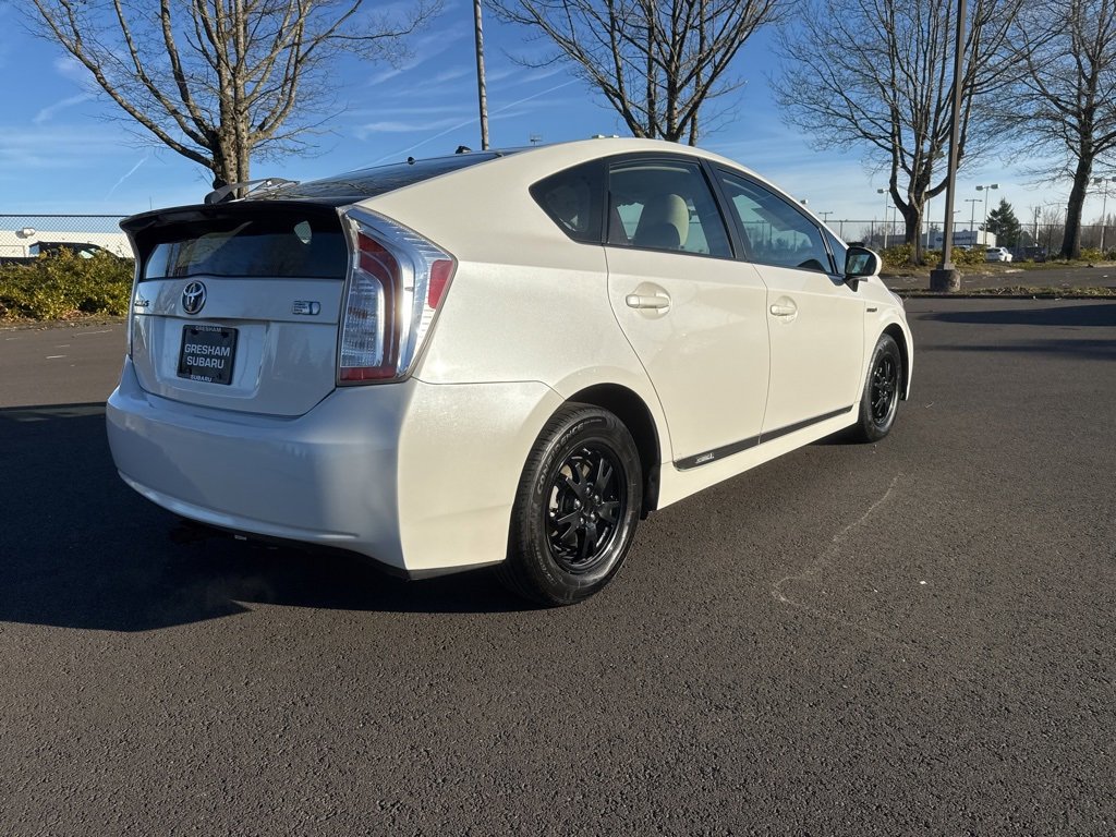 Used 2014 Toyota Prius Two image 7
