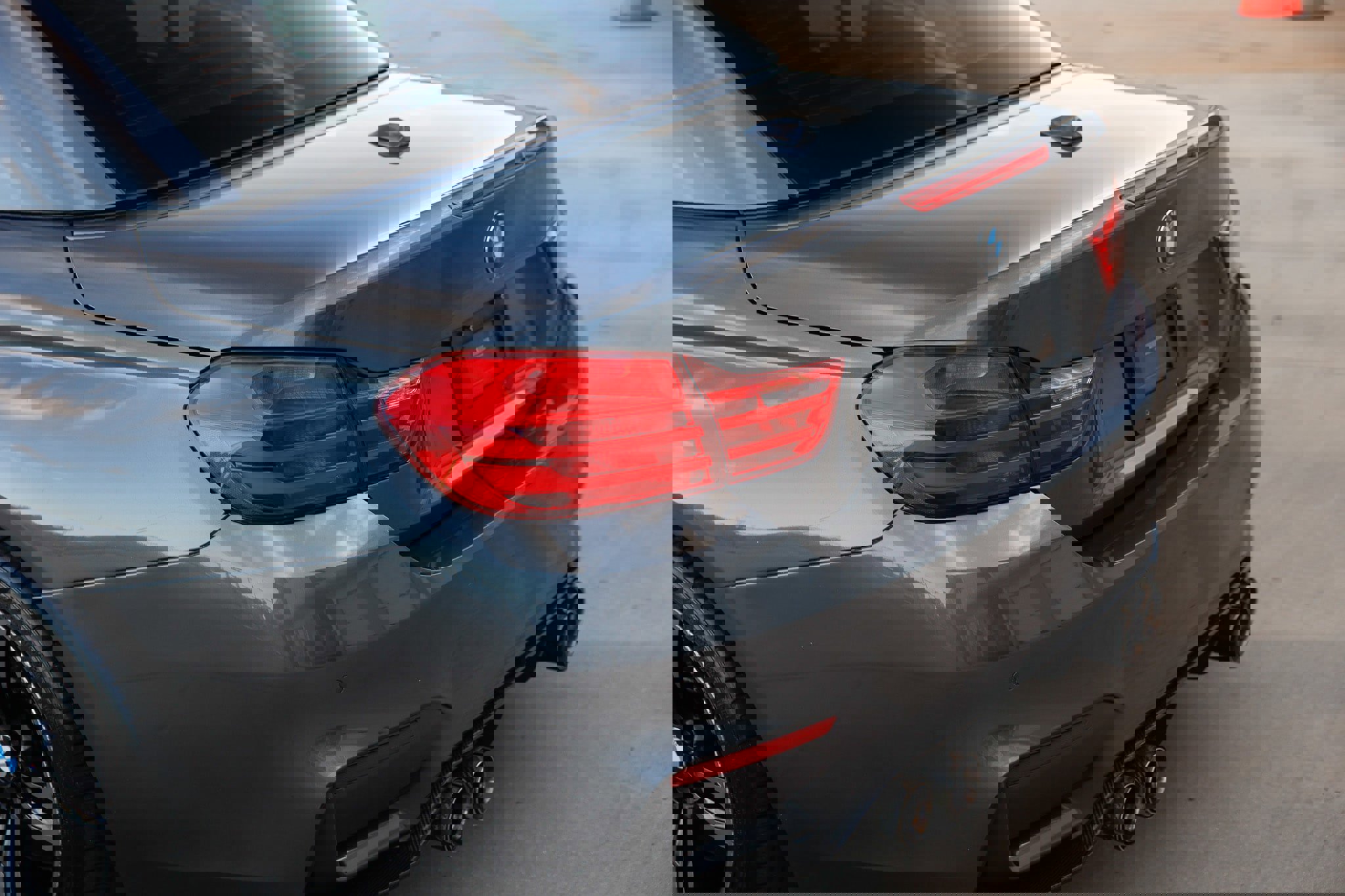 Used 2016 BMW M4 Convertible image 38